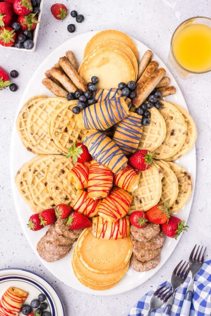 31 of the Best Charcuterie Board Ideas Breakfast Charcuterie Board
