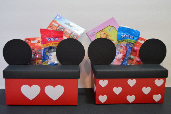 Mickey and Minnie Valentines Day Box