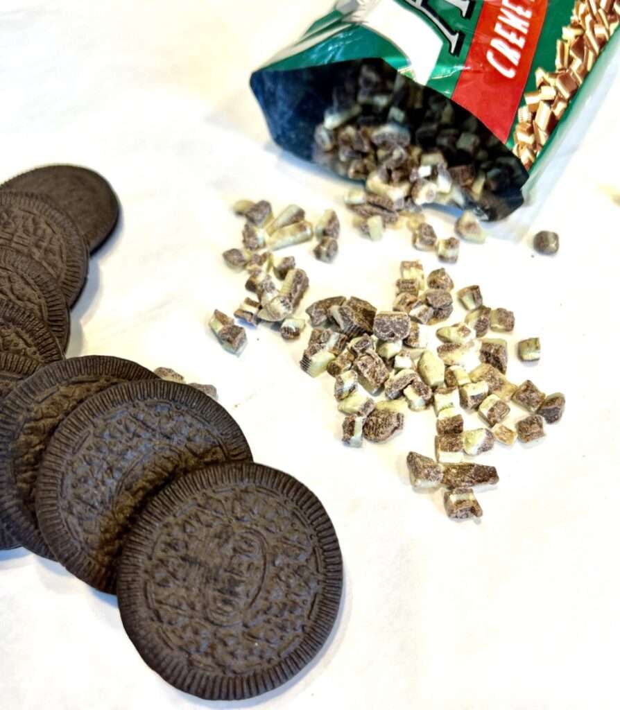 The two ingredients required for Oreo Thin Mint Cookies - Andes Creme de Menthe chips and thin Oreo cookies!