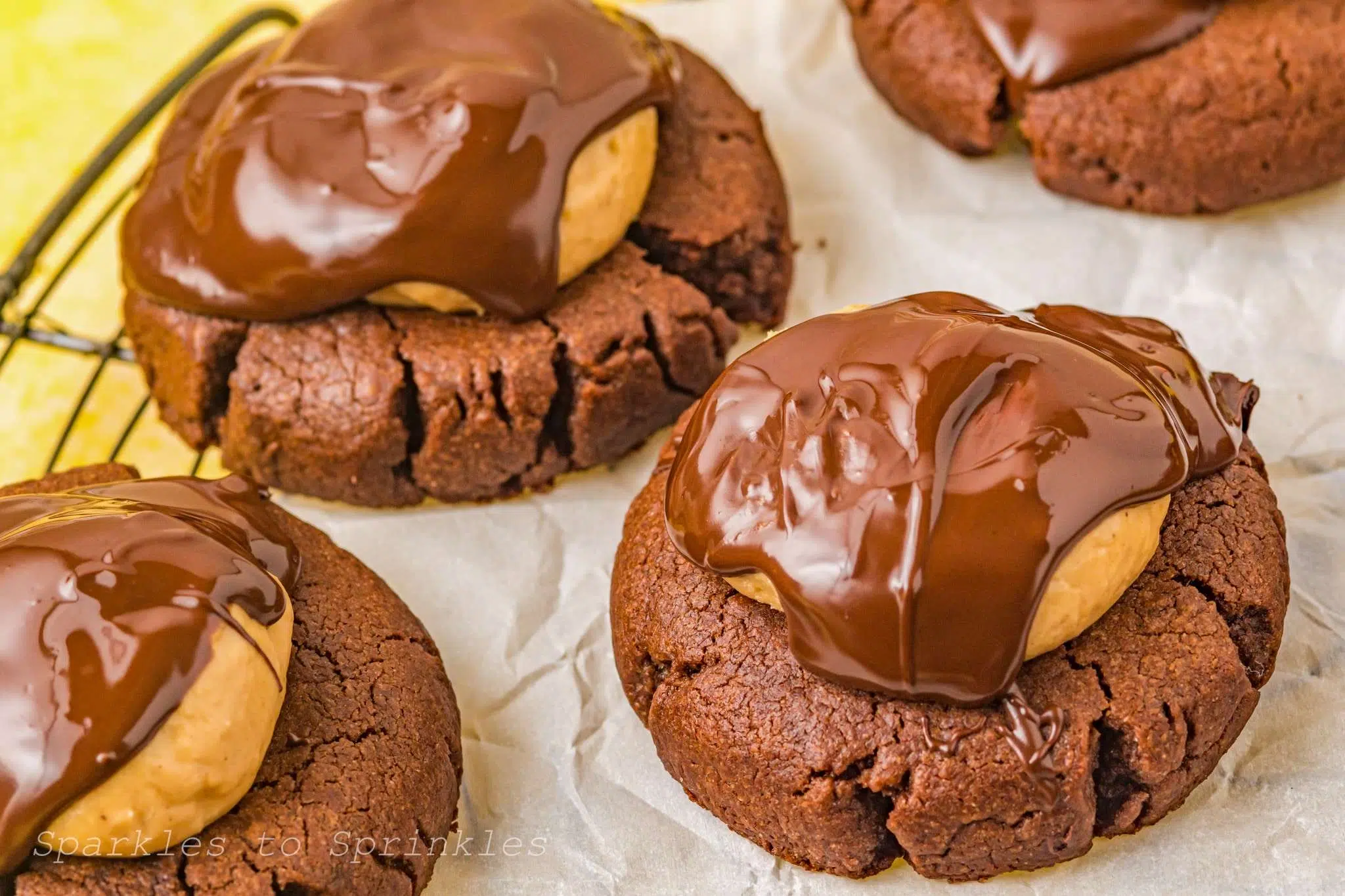 crumbl buckeye cookies