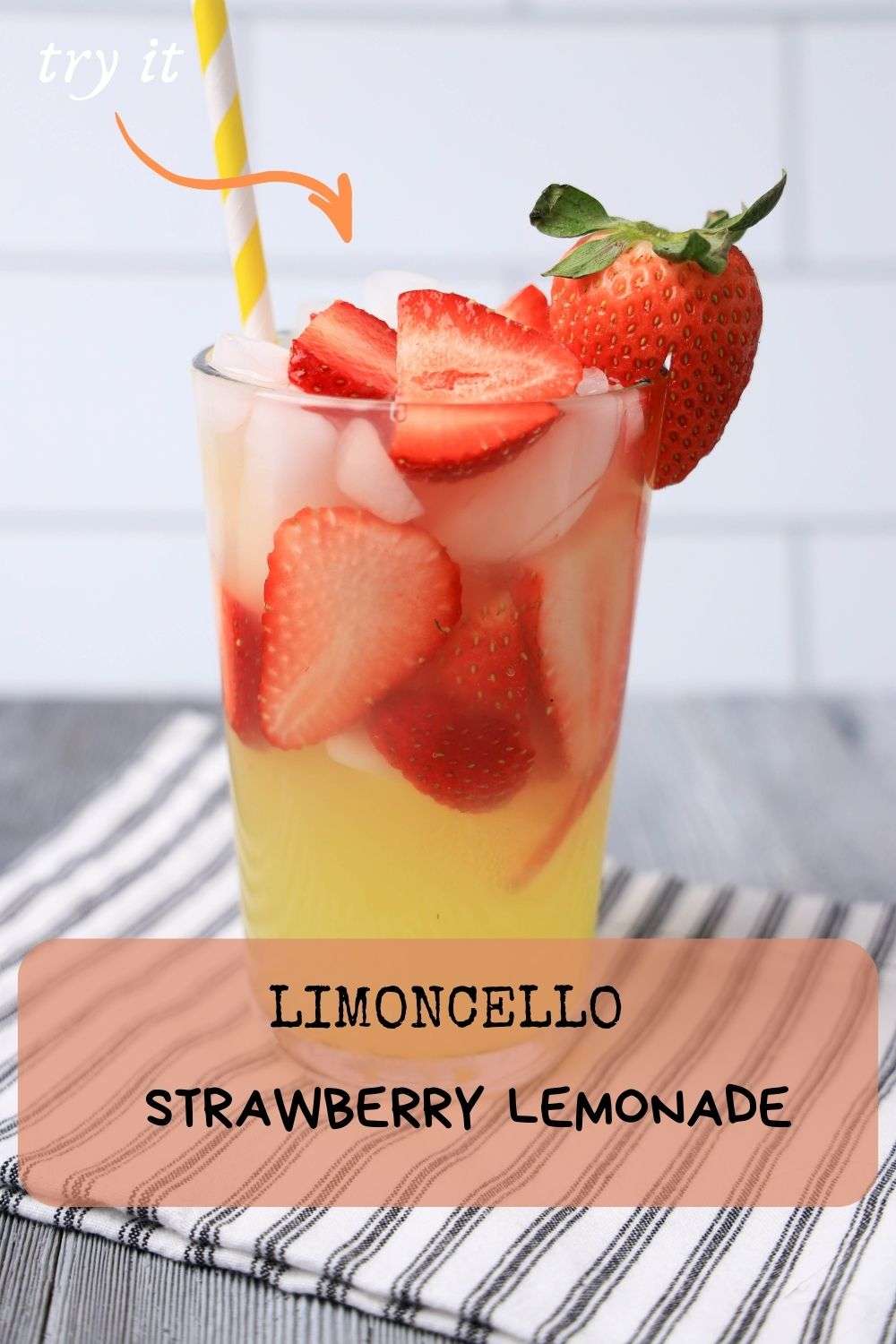 Delicious Limoncello Strawberry Lemonade Recipe