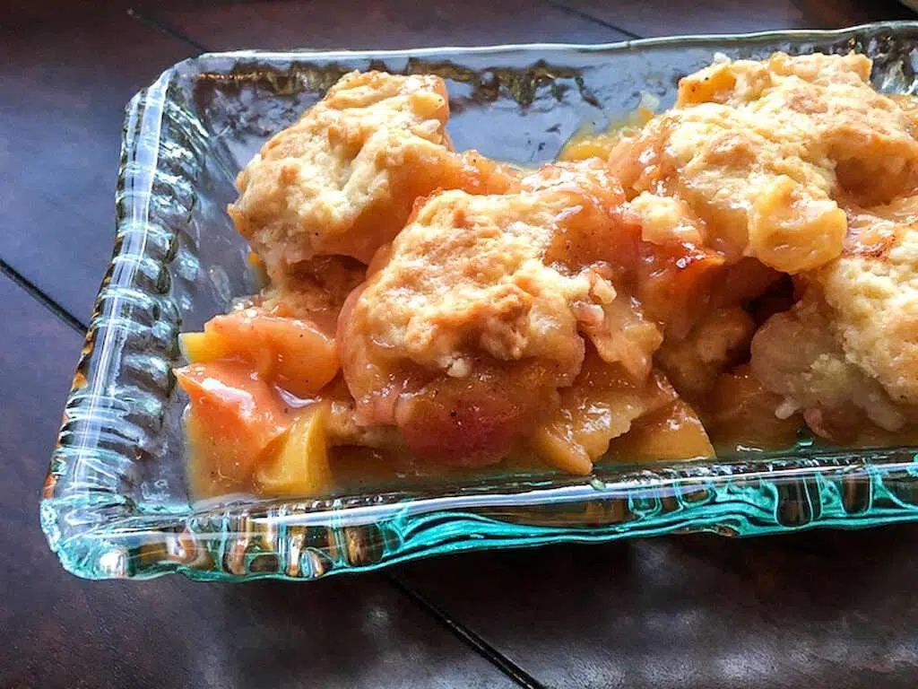 PeachCobbler_plated1