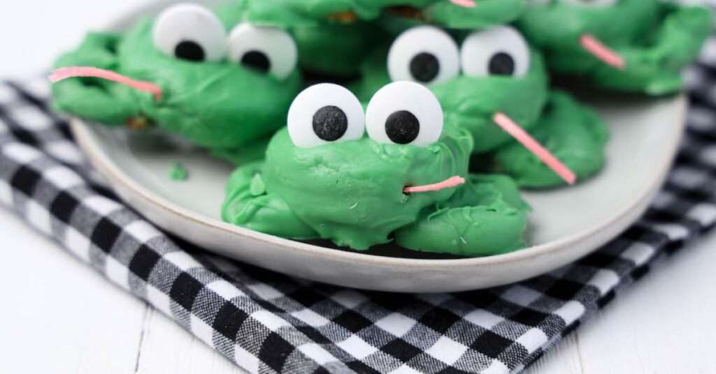 Oreo Frog Cookies