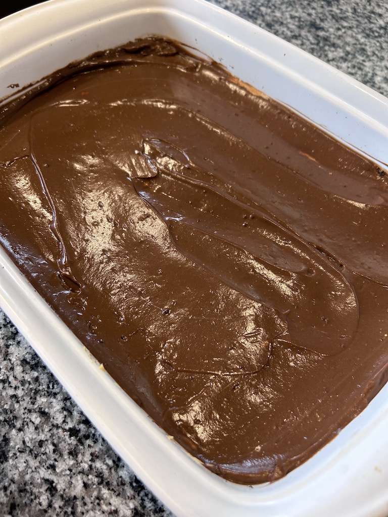 chocolate pudding layer