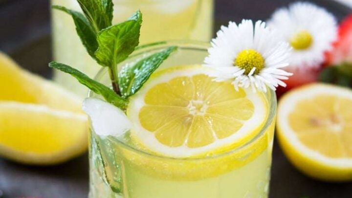 11 Refreshing Limoncello Cocktail Recipes