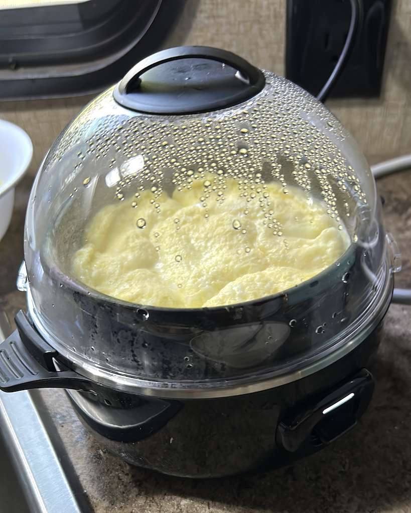 Deluxe Egg Cooker, Easy & Delicious Eggs Every Time