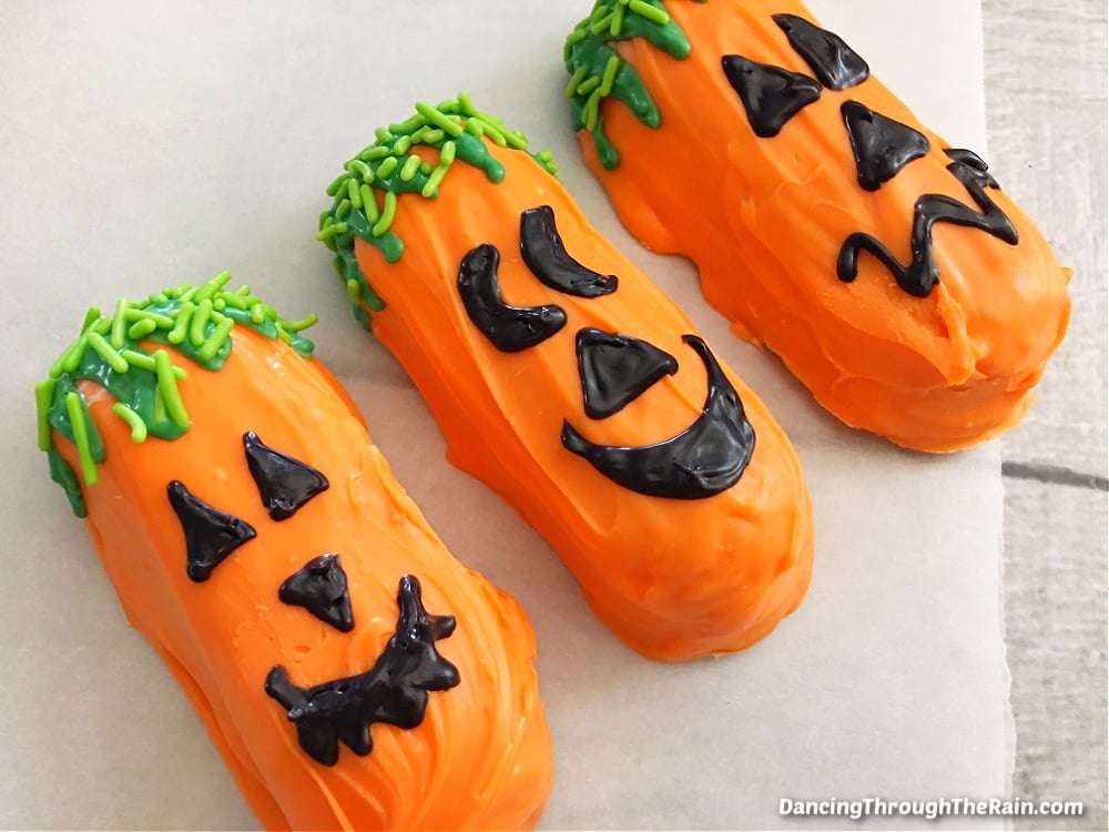 16 Easy & Spooky No Bake Halloween Treats