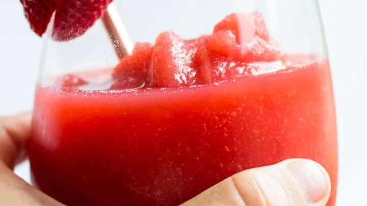 11 Refreshing Wine Slushie Recipes for Summer