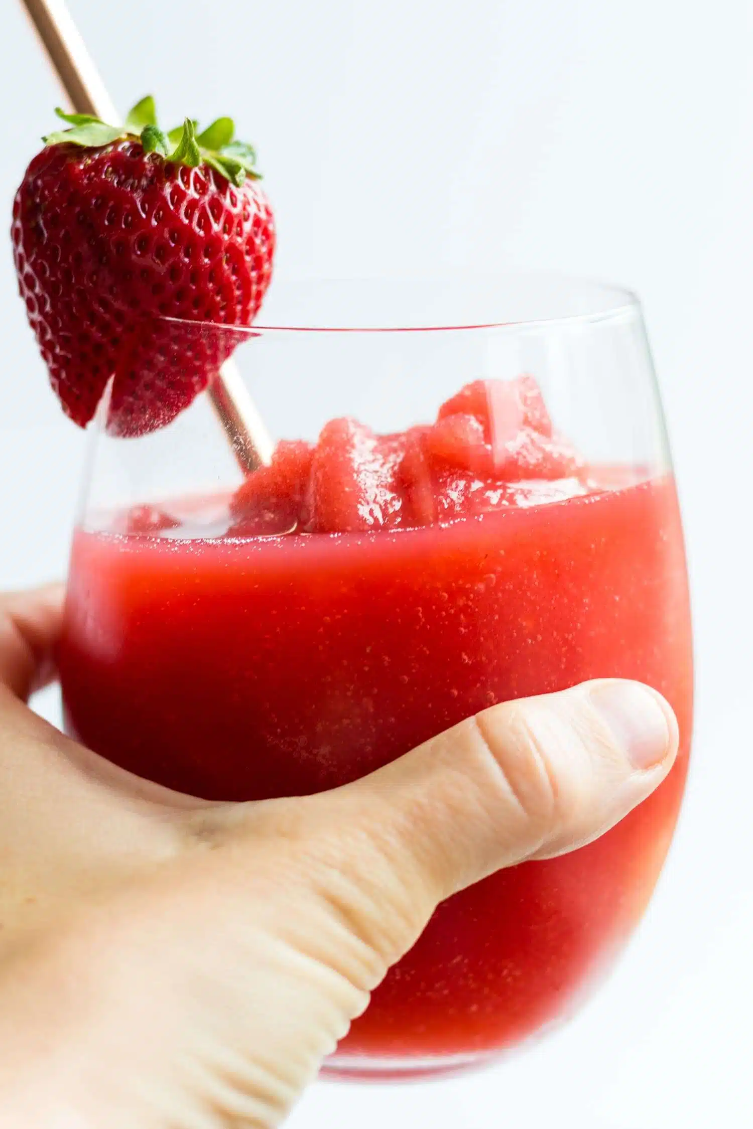 11 Refreshing Wine Slushie Recipes for Summer