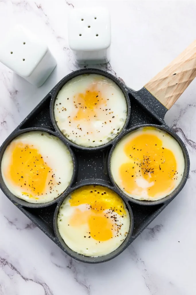 meal prep eggs in egg rings 