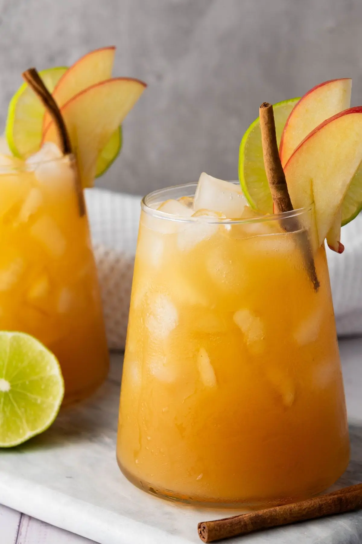Apple Cider Ginger Mocktail Apple Cider Ginger Mocktail