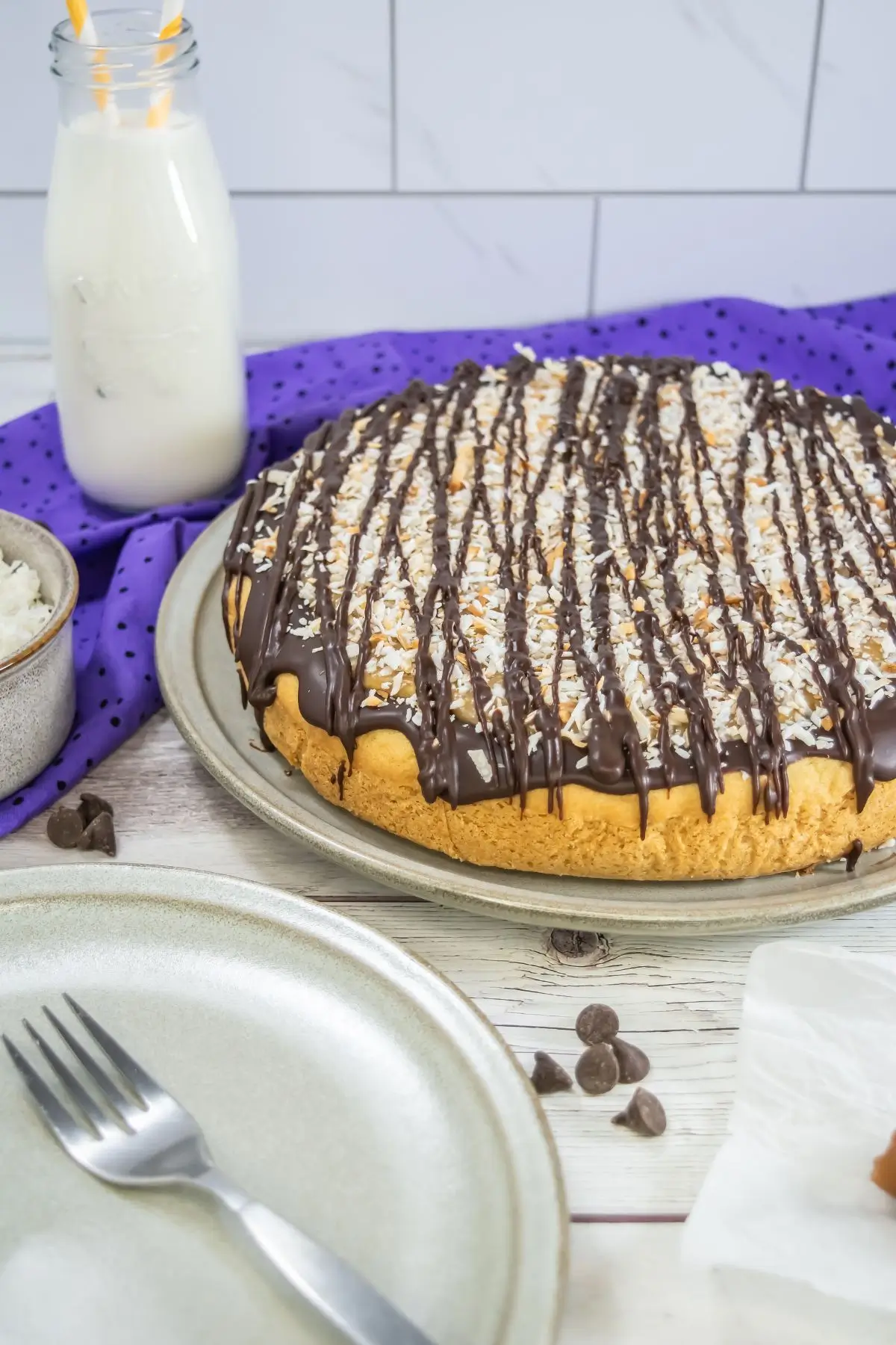 Chocolate and Caramel Samoa Cookie Cake finished Samoa cookie cake with chocolate and caramel