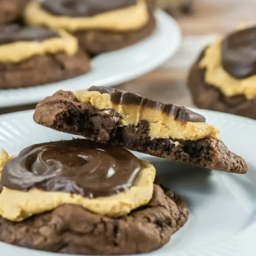 Crumbl Copycat Buckeye Brownie Cookies kuckeye crumbl cookie coopycat